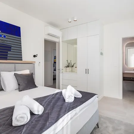 Golden Luxury * Sevid