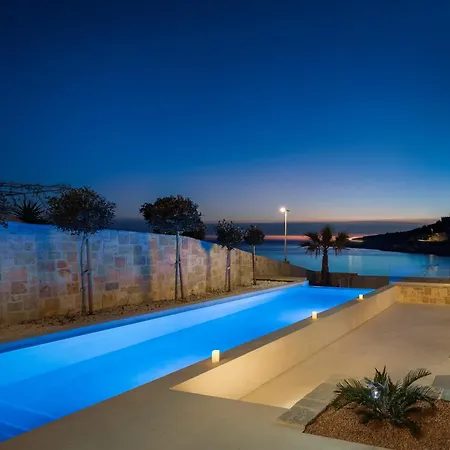 Golden Luxury Villa Sevid