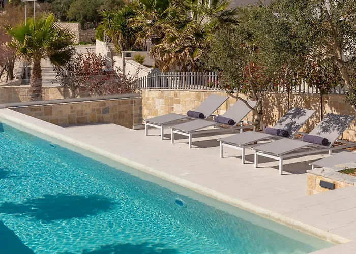 Golden Luxury Vila *